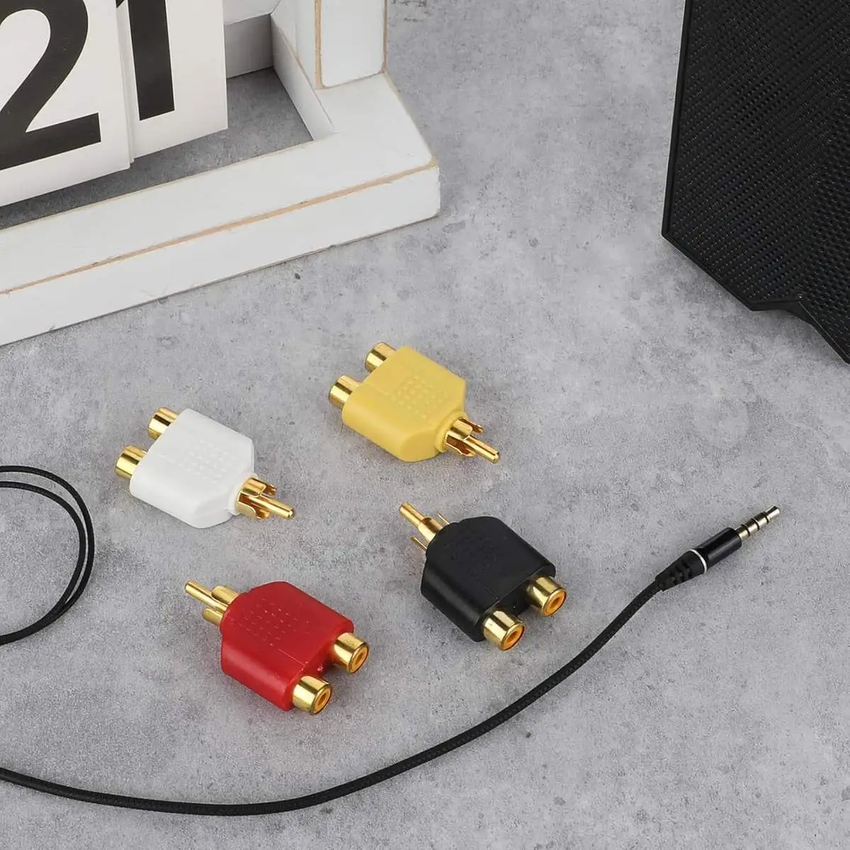RCA Female Jack to RCA Male Plug Y Type Coupler RCA Audio Video Adapter Connector - Image 4